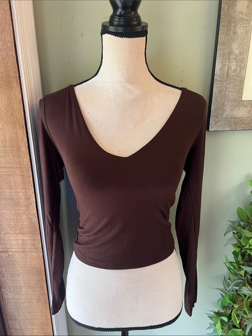 Antistar Women’s Deep V Long-Sleeve Fitted Top - Brown